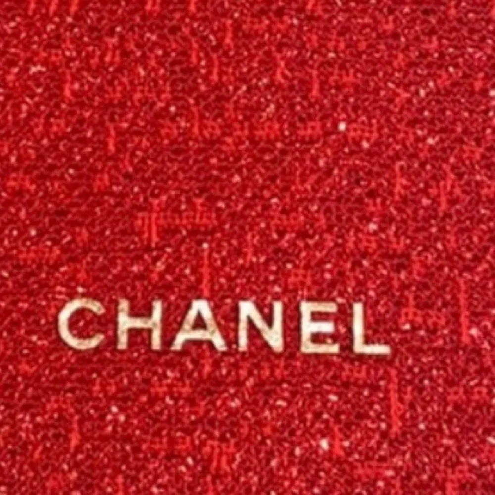 Chanel 2021 Red Beauty Bag - Picture 14 of 16